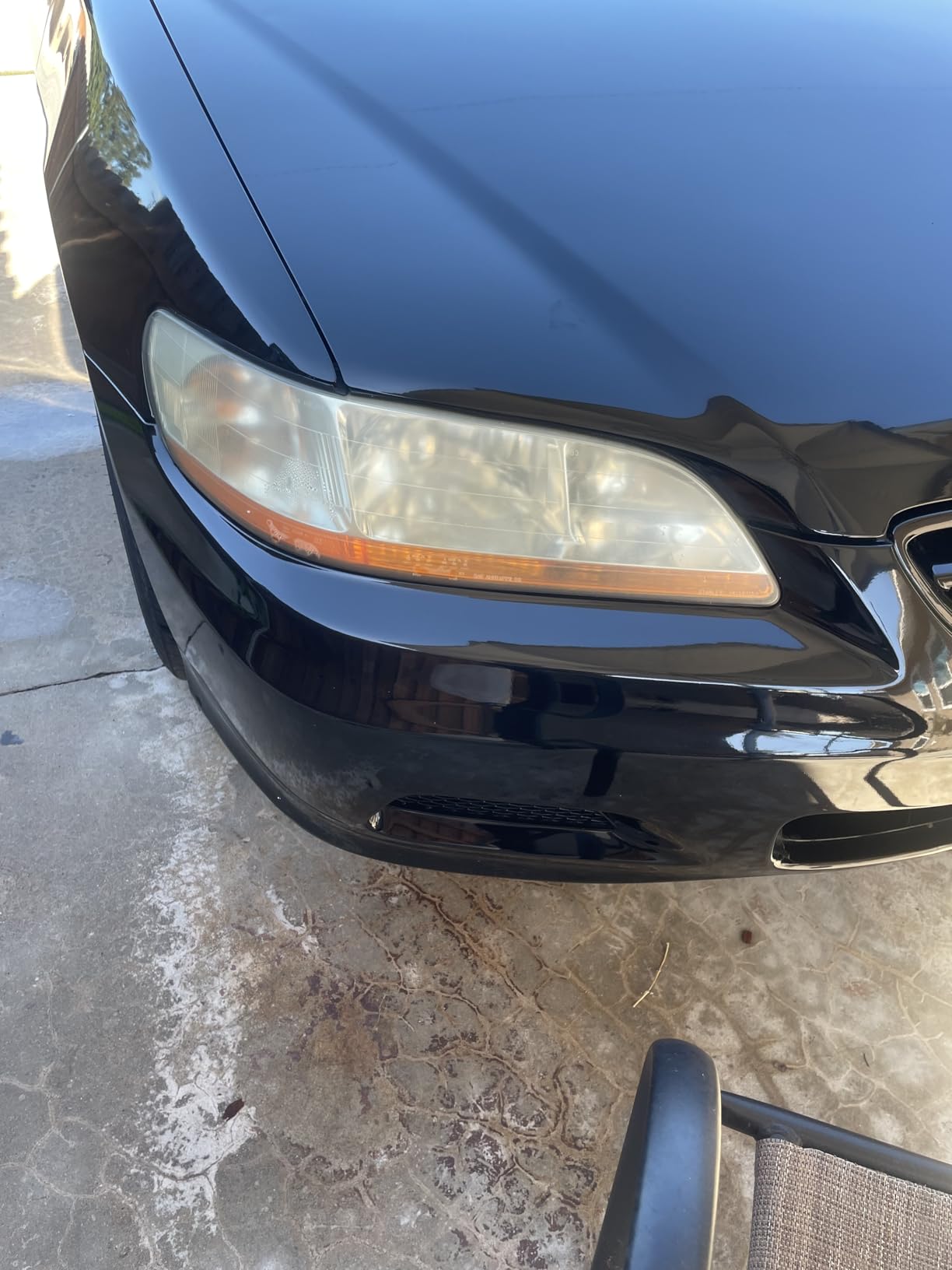 Meguiar's Two Step Headlight Restoration Kit, Headlight Cleaner Restores Clear Car Plastic and Protects from Re-Oxidation, Includes Headlight Coating and Cleaning Solution - 4 Count (1 Pack) customer photo 1