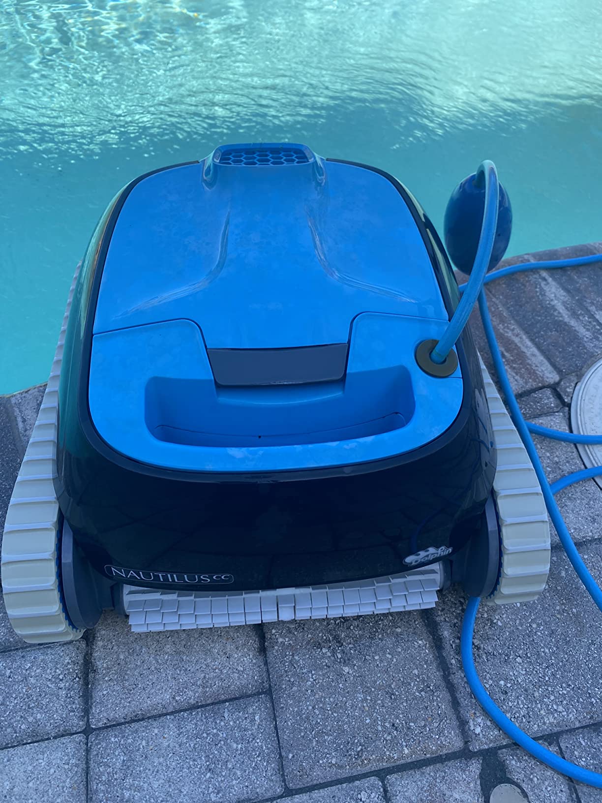 Dolphin Nautilus CC Automatic Robotic Pool Vacuum Cleaner, Wall Climbing Scrubber Brush, Top Load Filter Access, Ideal for Above/In-Ground Pools up to 33 FT in Length customer photo 2