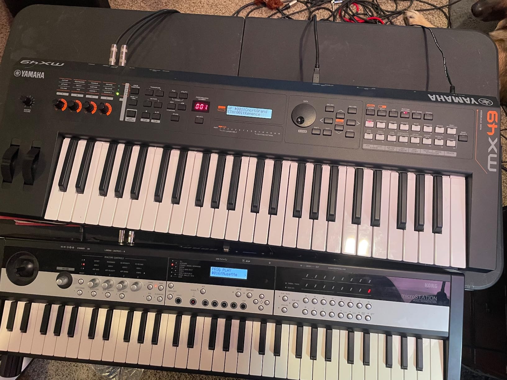 MX88 88-Key Weighted Action Synthesizer, MX88BK customer photo 1