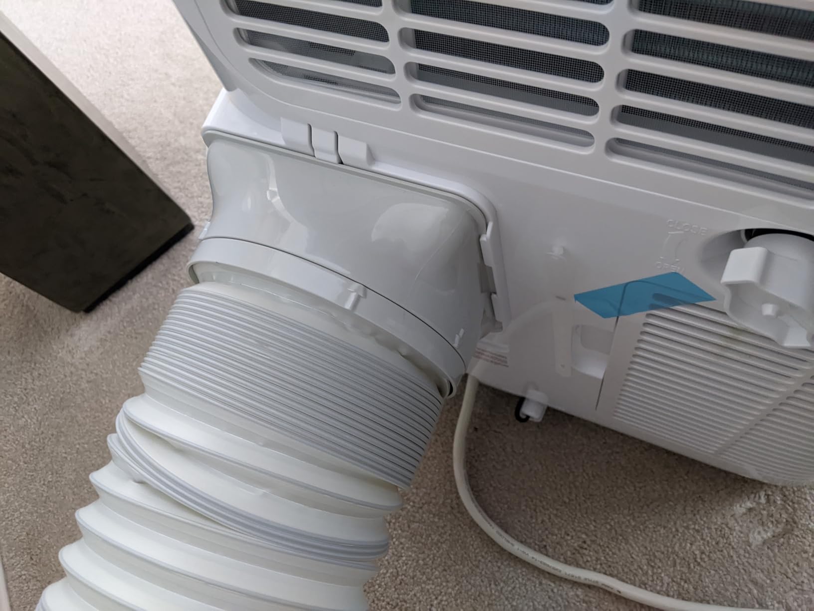 BLACK+DECKER Smart Portable Air Conditioner with Heat, 12,000 BTU Cooling, 9,000 BTU Heating for Rooms up to 550 Sq. Ft., Follow Me Remote, BPACT12HWT, White customer photo 2