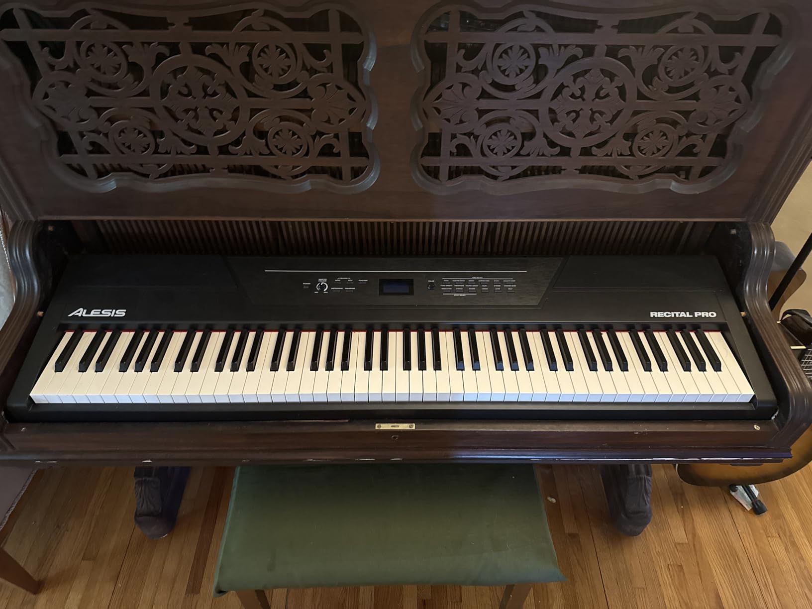 Alesis Recital Pro - 88 Key Digital Piano Keyboard with Hammer Action Weighted Keys, 2x20W Speakers, 12 Voices, Record and Lesson Mode, FX and Display customer photo 1