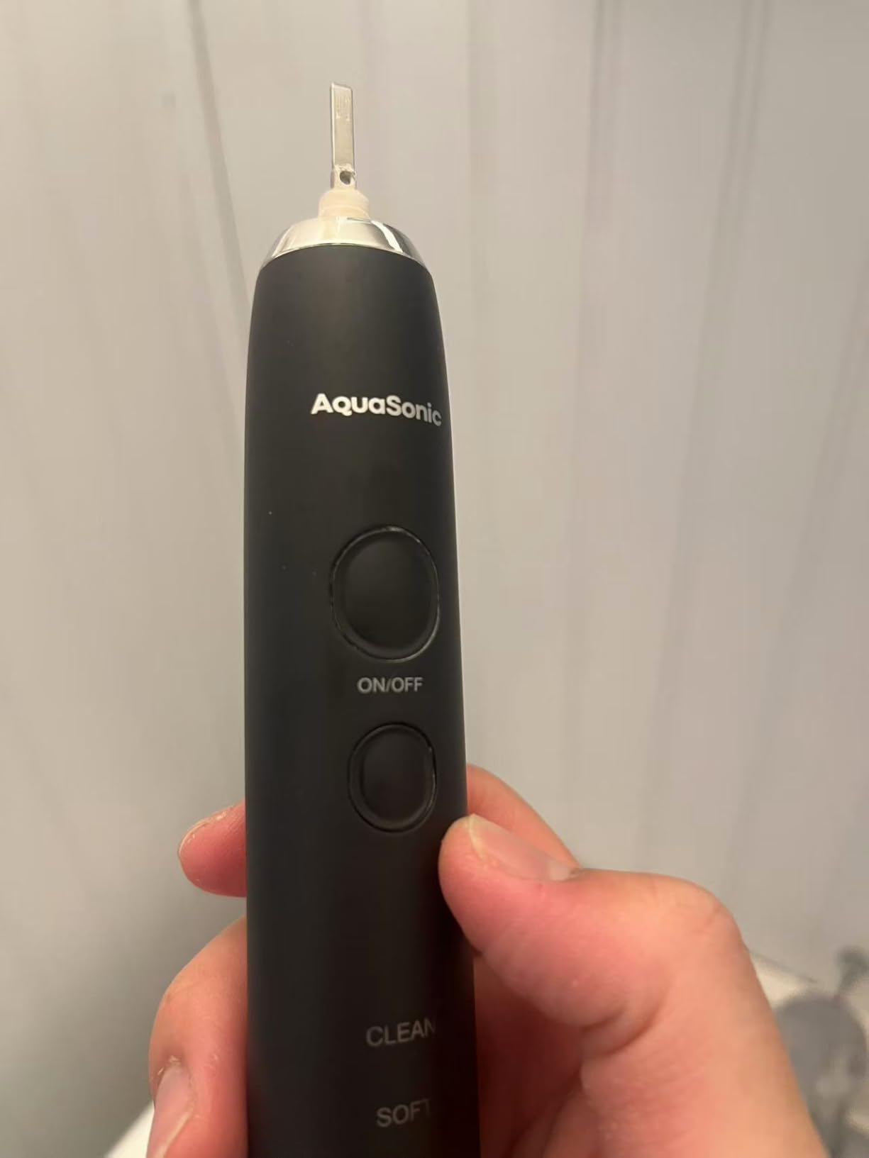 Aquasonic Black Series Ultra Whitening Toothbrush - ADA Accepted Electric Toothbrush- 8 Brush Heads & Travel Case - 40,000 VPM Electric Motor & Wireless Charging - 4 Modes w Smart Timer customer photo 1
