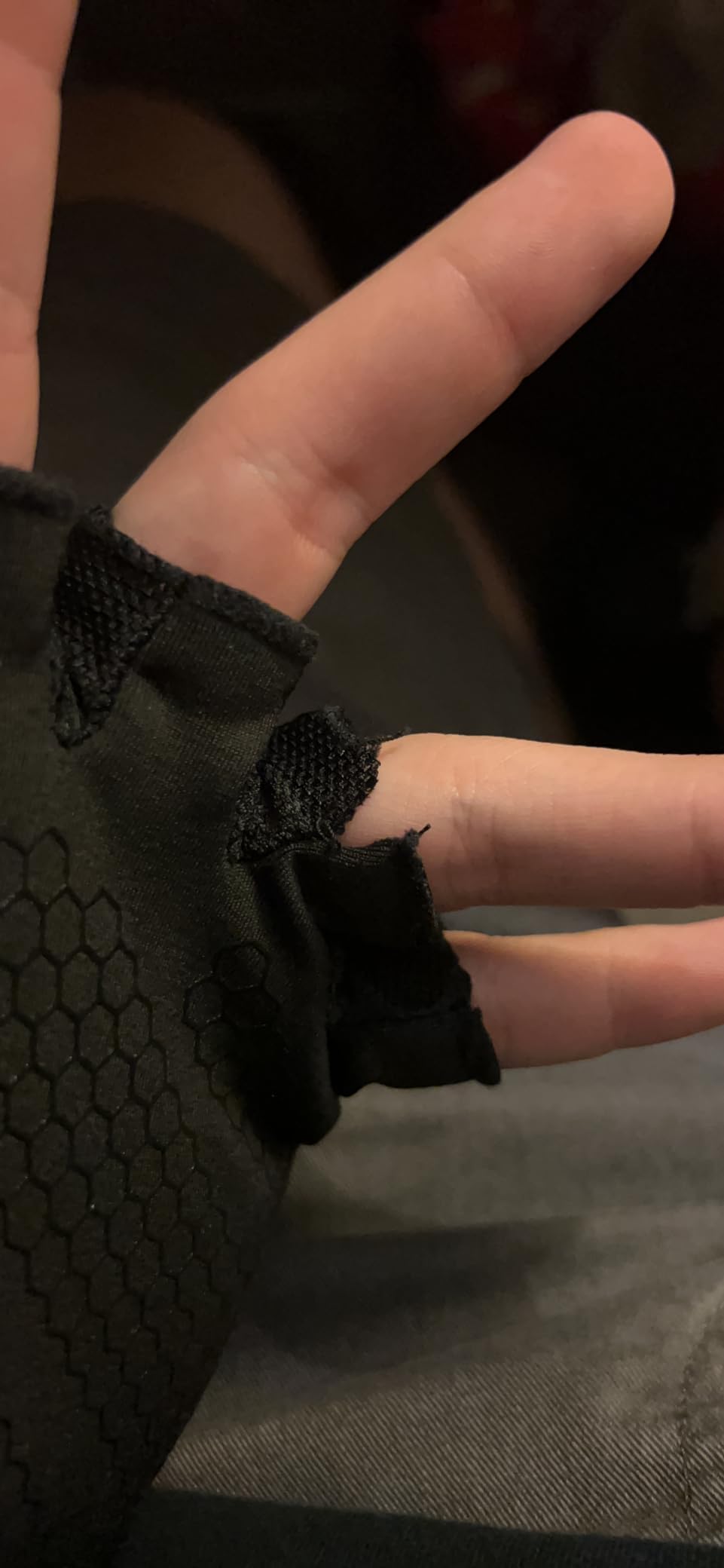 Foamy Lizard Gaming Grip Gloves Hexotech Pro Gamer Anti-Sweat Fingerless Tactical Gloves for Controller Grip Perfect for Xbox Series X, PlayStation 5 Dualsense (Set of 2 Gloves) customer photo 2