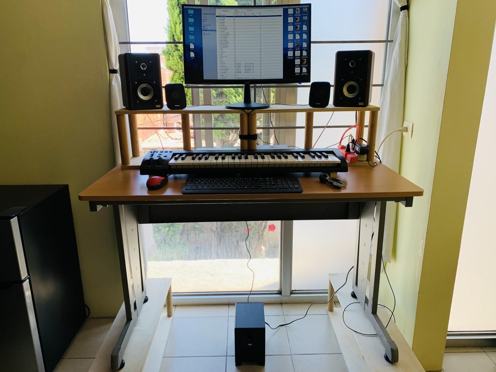 M-Audio Keystation 61 MK3 - Synth Action 61 Key USB MIDI Keyboard Controller with Assignable Controls, Pitch and Mod Wheels, and Software Included customer photo 1