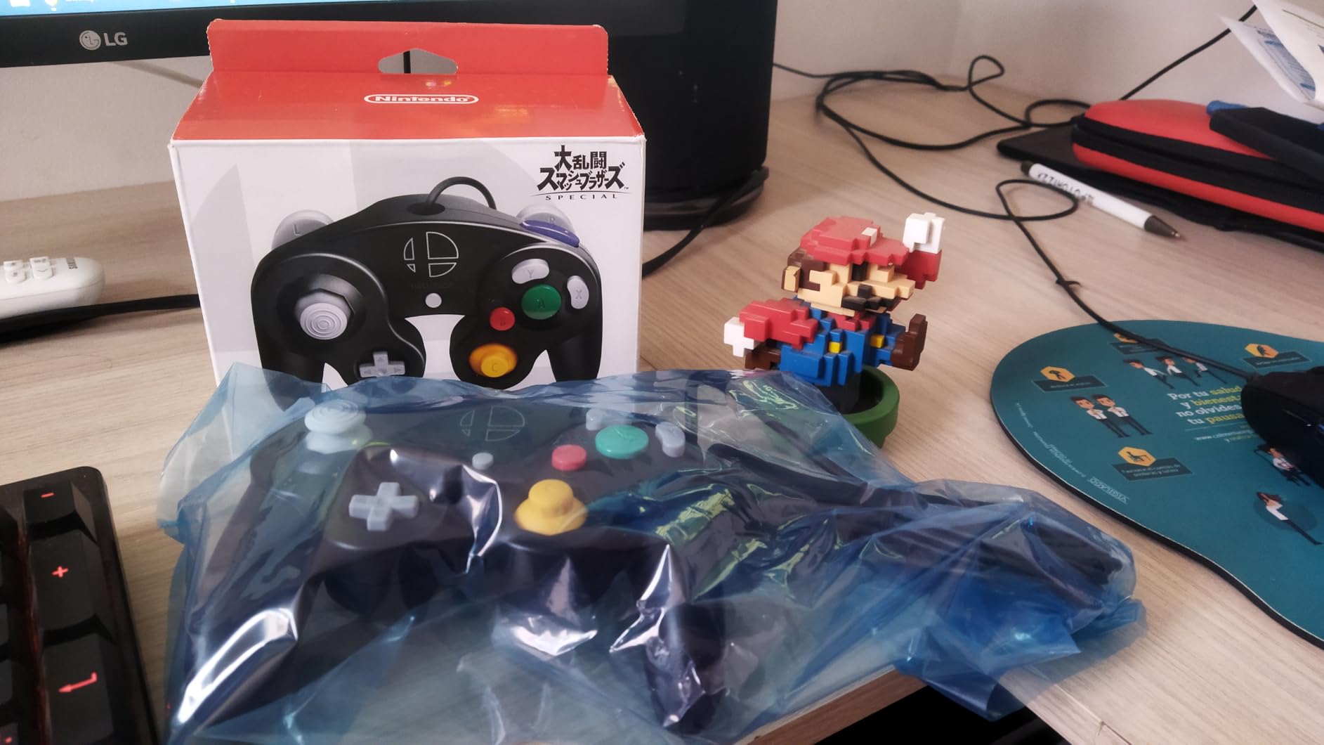 GameCube Controller - Super Smash Bros. Edition (Nintendo Switch) customer photo 2