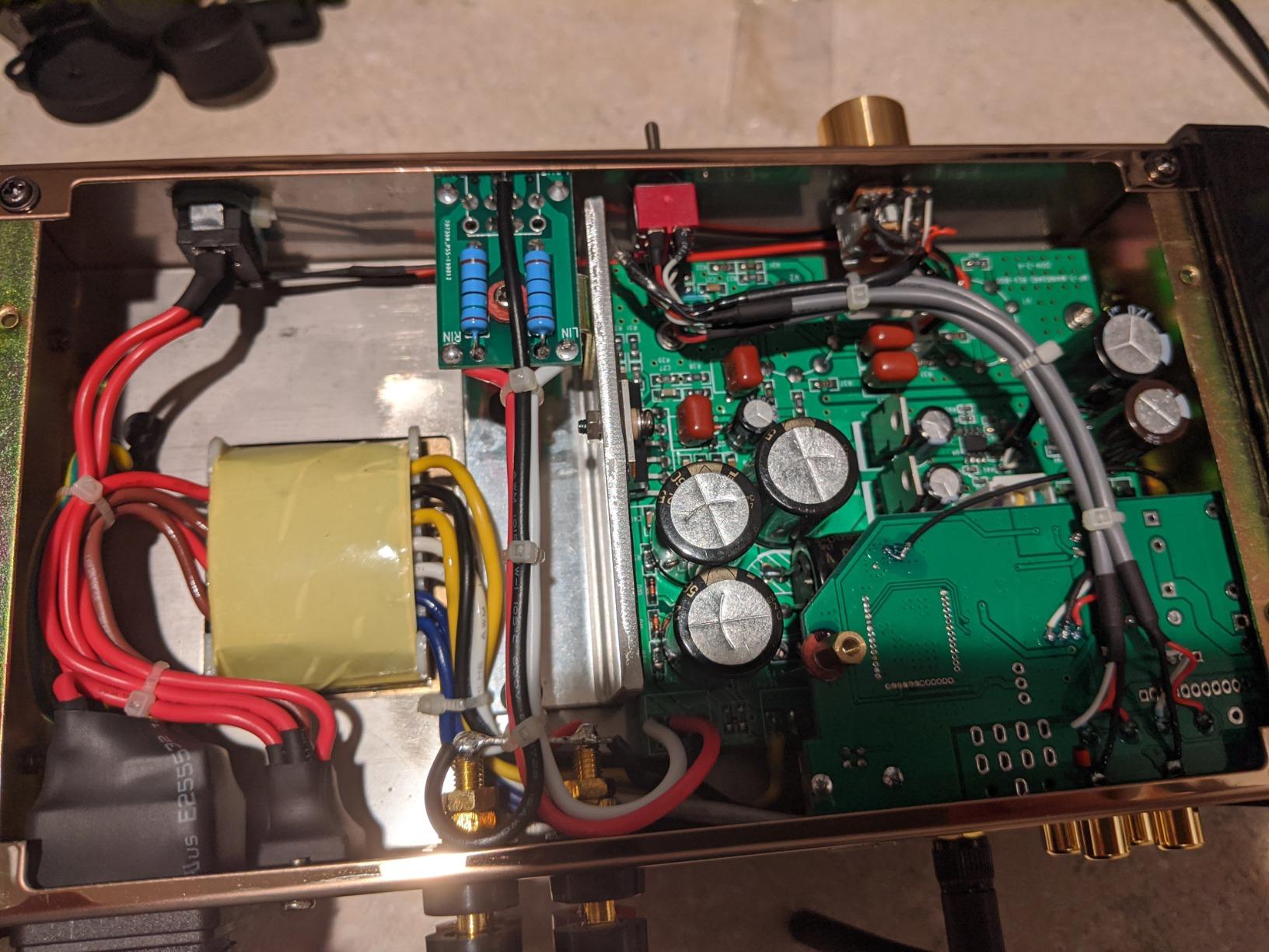 Dared MP-5BT a Stereo Vacuum Tube Integrated Amplifier, Hybrid Amplifier, Bluetooth Connection, USB/DAC Input, Headphone Output, Pre Output, 25Wx2, with Tubes 6N1*1, 6N2*1, 6E2*1, AC110V and AC230V Optional customer photo 2