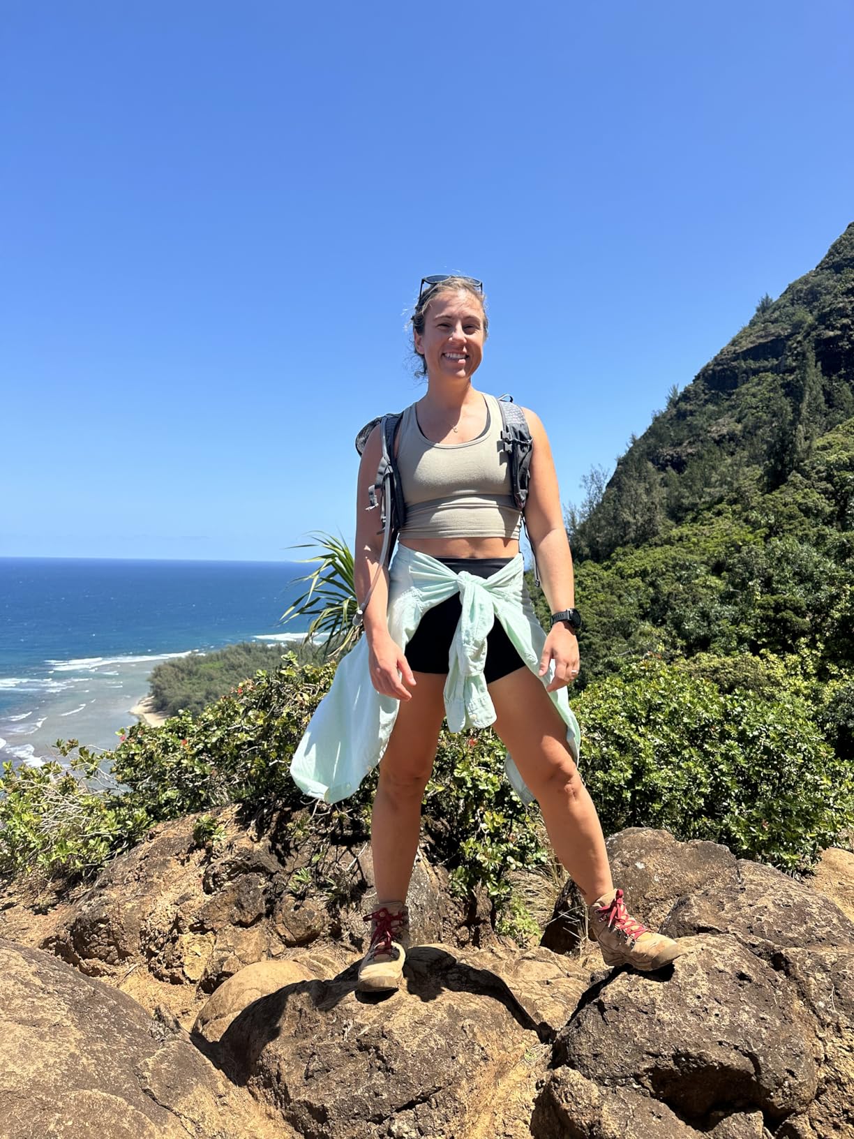 Nathan TrailMix 7L Running Vest for Men & Women, Hydration Vest w/ 2L Bladder Hydration Pack customer photo 2