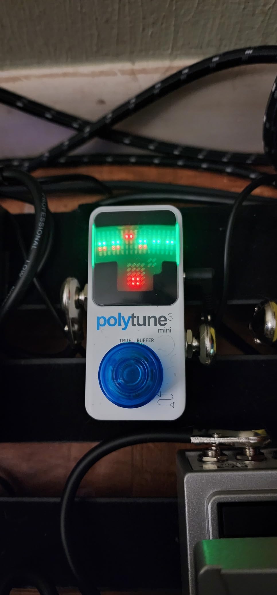 TC Electronic POLYTUNE 3 MINI Tiny Polyphonic Tuner with BONAFIDE BUFFER customer photo 1