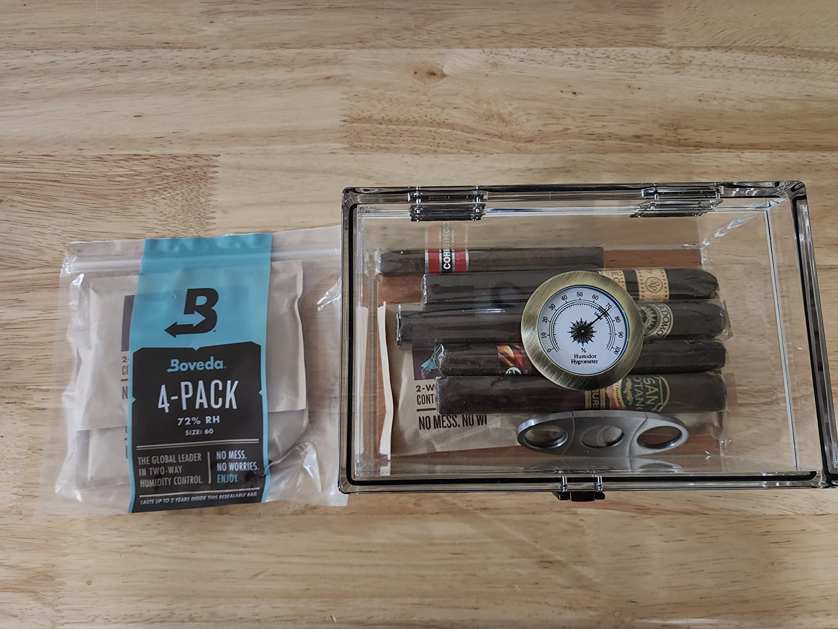 Scotte Acrylic Cigar Humidor Jar/case/Box with Humidifier and Hygrometer, humidor Can Hold About 20 Cigars Including Cigar Cutters and Cigar Punch (Clear-1) customer photo 2