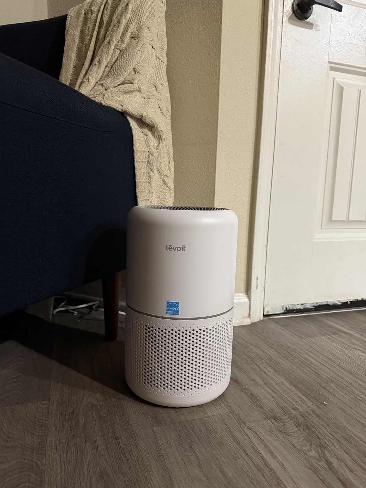 LEVOIT Air Purifier for Home Allergies Pet Hair in Bedroom, Covers Up to 1073 ft² by 56W High Torque Motor, AHAM VERIFIDE, 3-in-1 Filter with HEPA Sleep Mode, Remove Dust Smoke Odor, Core300-P, White customer photo 1