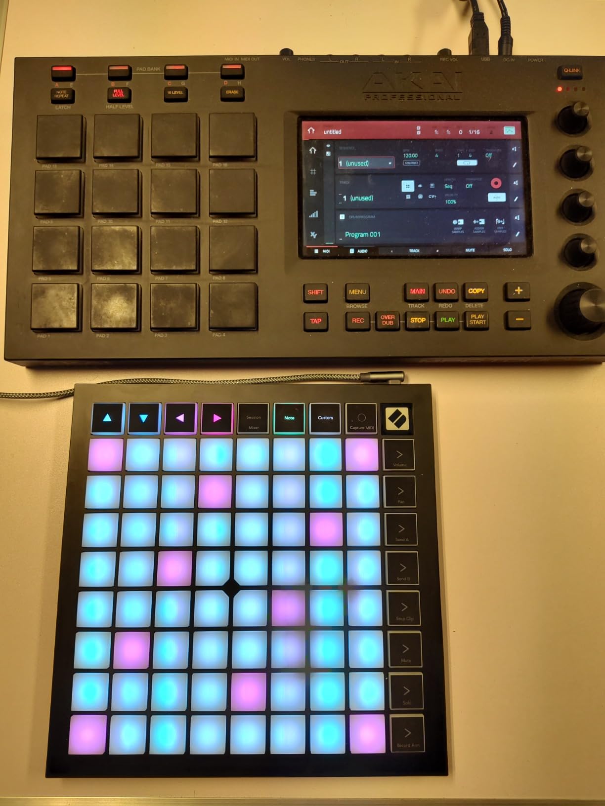 Novation Launchpad Mini MK3 - Portable MIDI 64-Pad, USB Grid Controller for Ableton Live and Logic Pro Performances customer photo 1