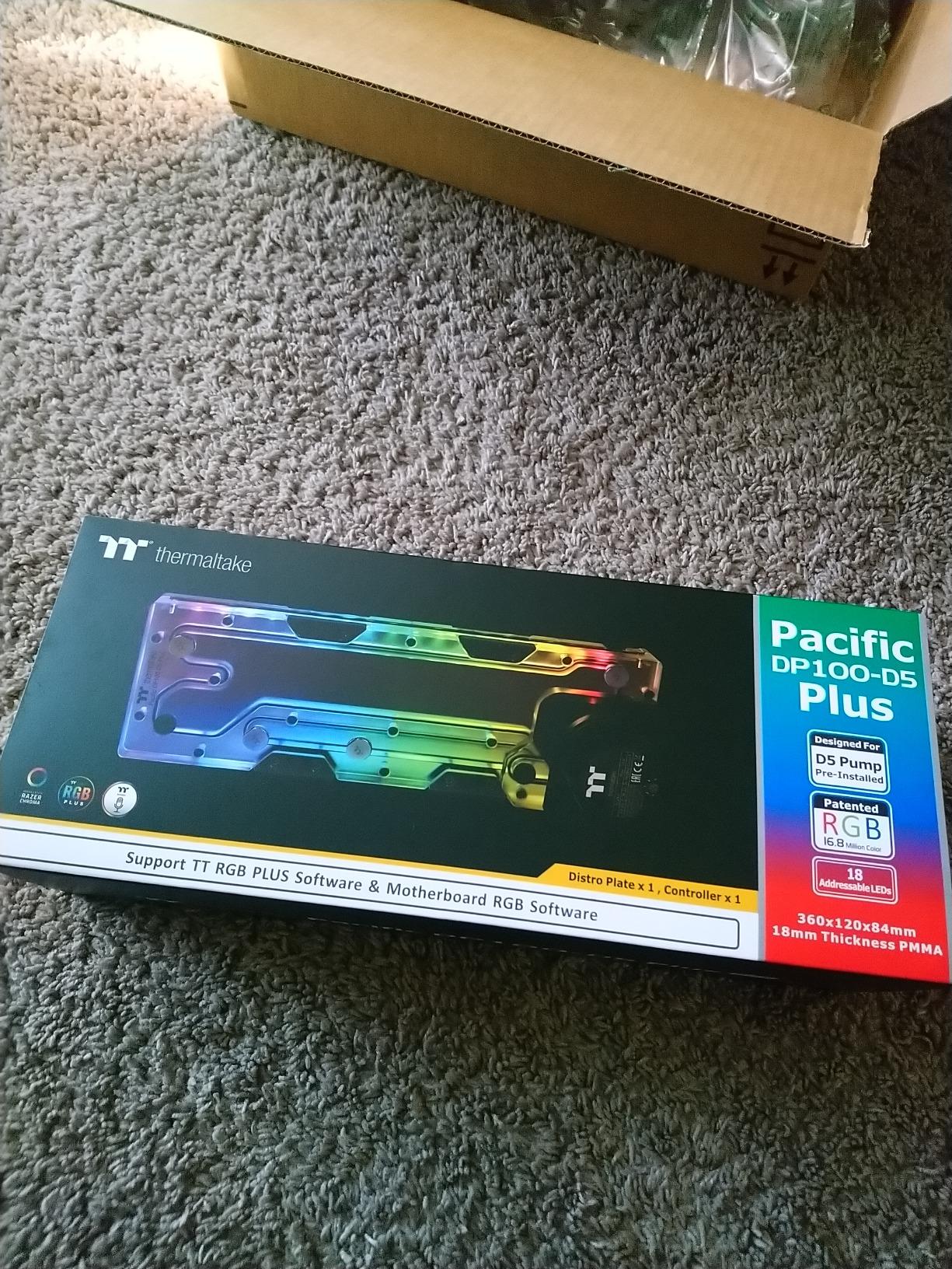 Thermaltake Pacific DP100-D5 Plus 360mm 200ml 16.8 Million Color RGB Alexa/Razer Chroma/5V Motherboard Syncable 6-Port G 1/4 Thread 5-Speed Adjustable D5 Pump Distro Plate Combo customer photo 2