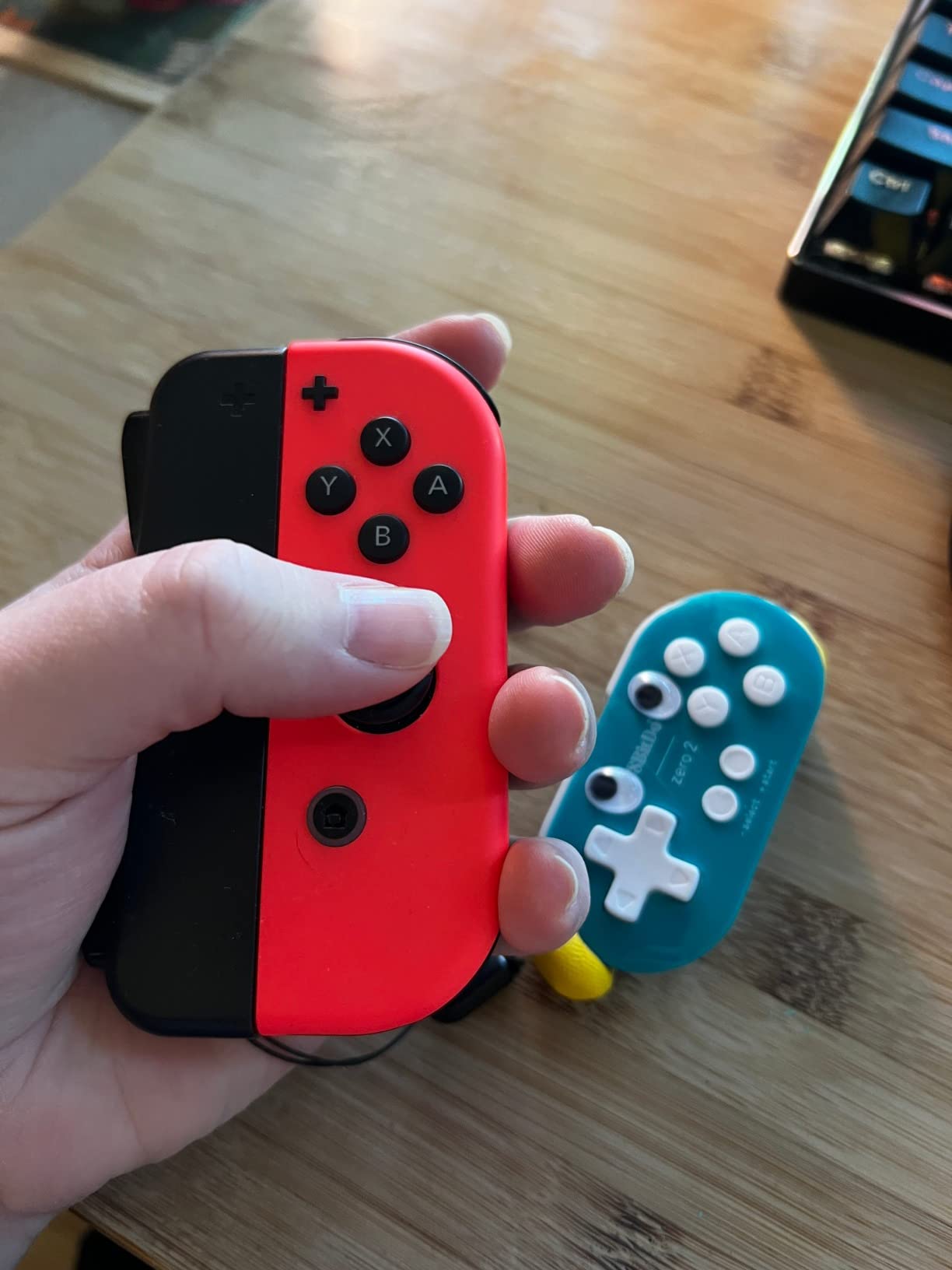 8Bitdo Zero 2 Bluetooth Gamepad Keychain Sized Mini Controller for Switch, Windows, Android, macOS & Raspberry Pi(Yellow Edition) customer photo 1