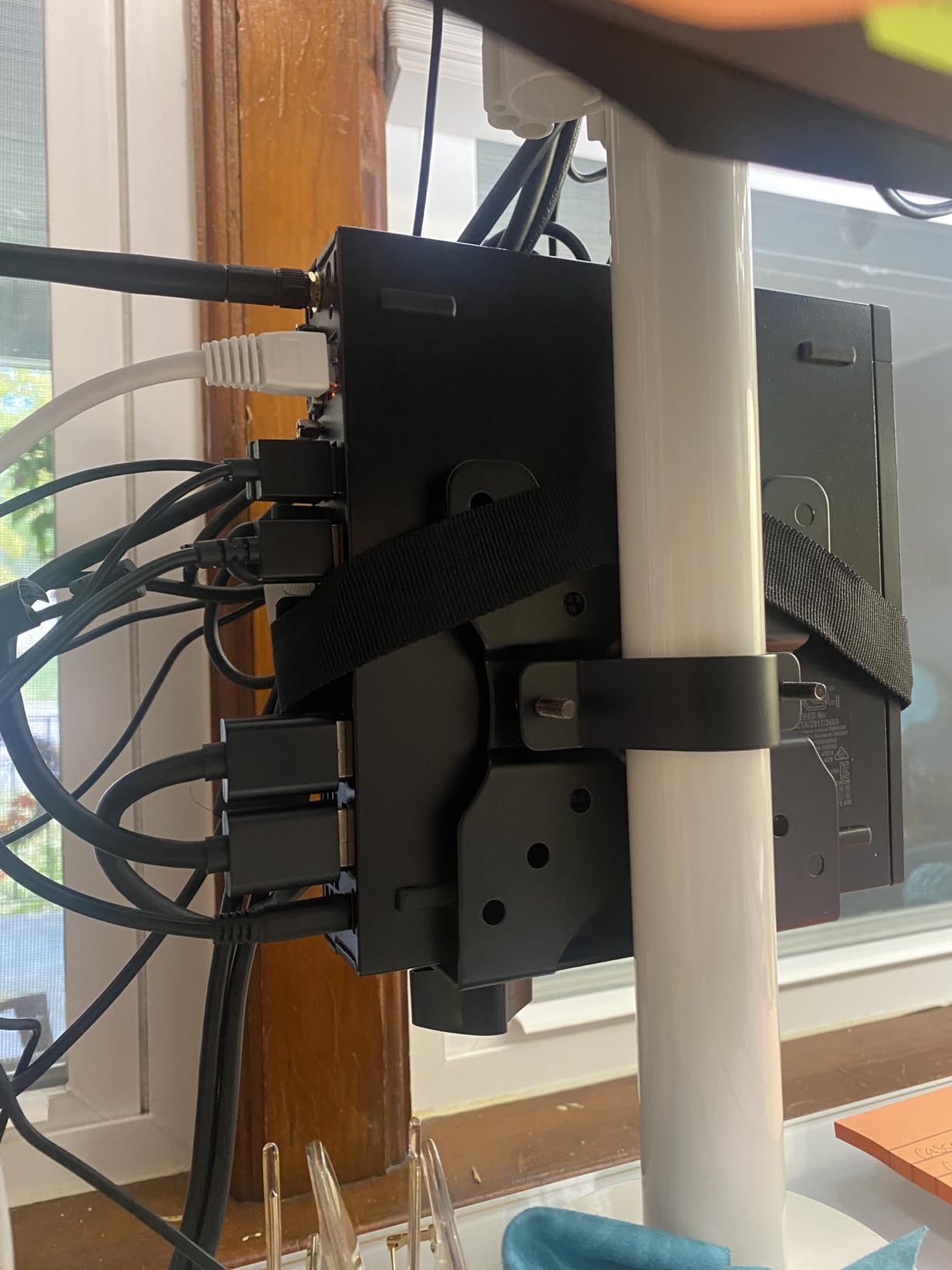 VIVO Adjustable Thin Client Mini PC Mount Bracket, CPU VESA Under Desk and Monitor Arm Computer Holder, Black, MOUNT-PC05C customer photo 1