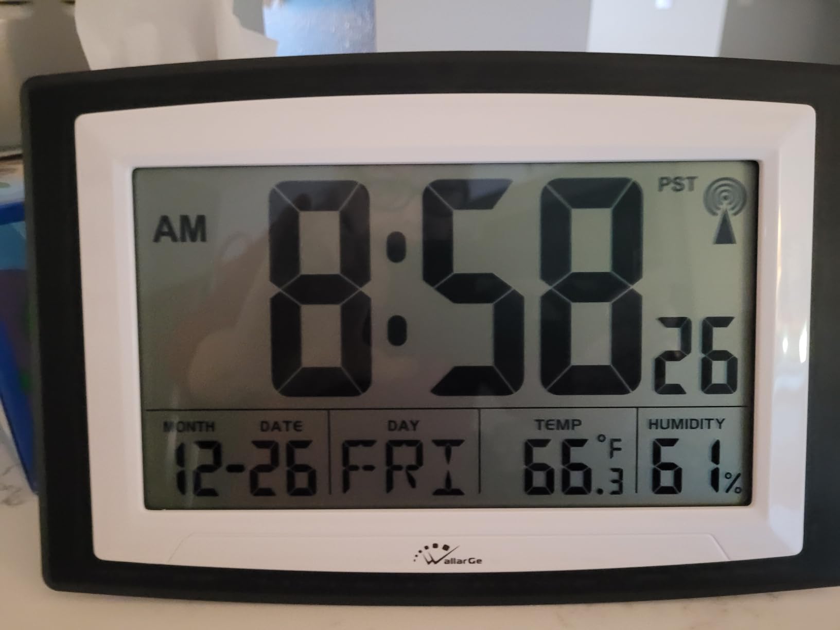 WallarGe Auto Set Digital Wall Clock Battery Operated, Desk Clocks with Temperature, Humidity and Date, Large Display Digital Calendar Alarm Clock for Elderly, Bedroom, Office, 8 Time Zone, Auto DST. customer photo 1
