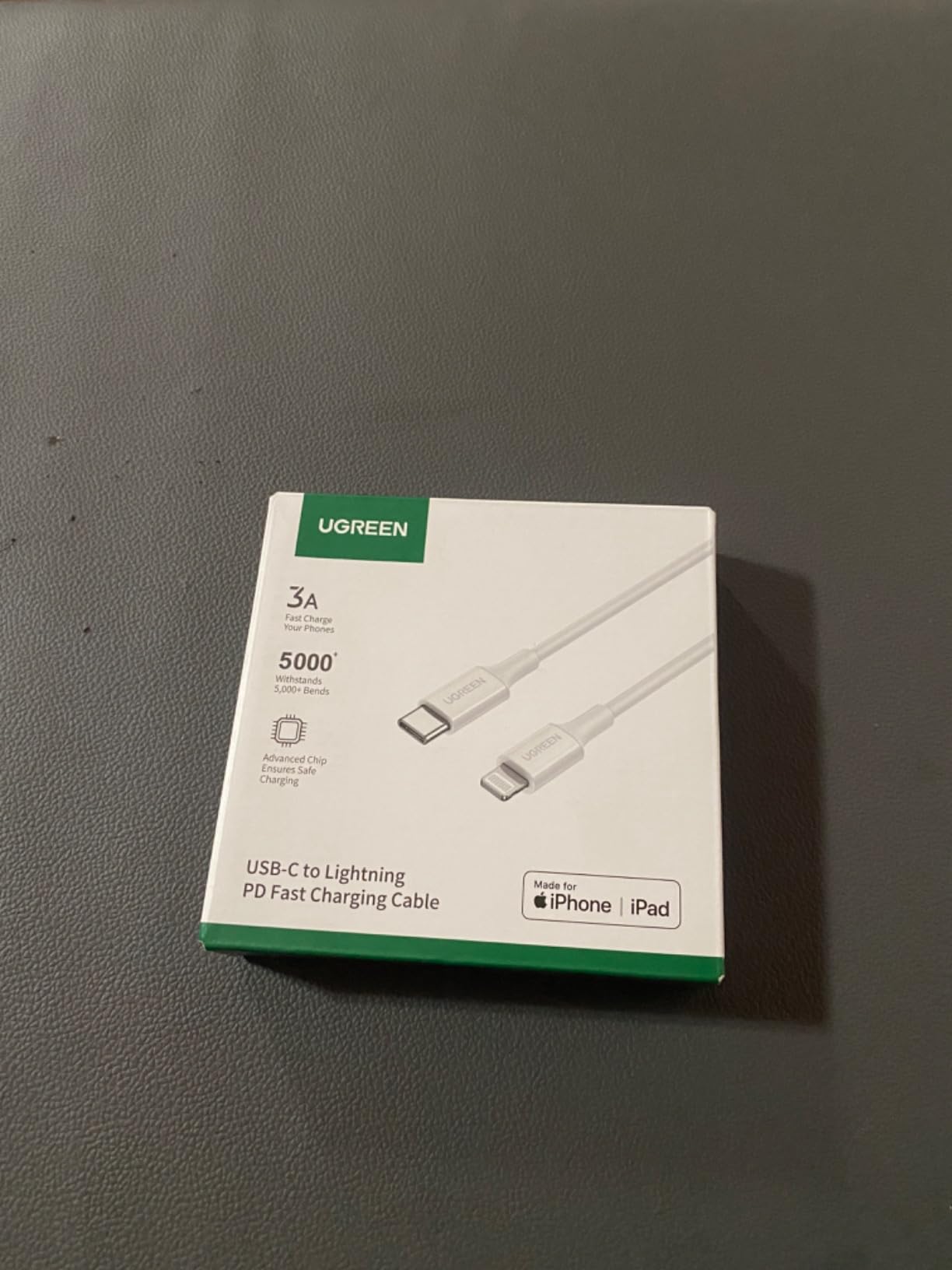 UGREEN 100W USB C to USB C Cable, 90 Degree Type C Cable for iPhone 17/17 Air/17 Pro/17 Pro Max/16, MacBook Pro 2022, iPad Pro 2022, Samsung Galaxy S25/S24/Z Fold, Google Pixel, Switch, 6.6FT customer photo 2