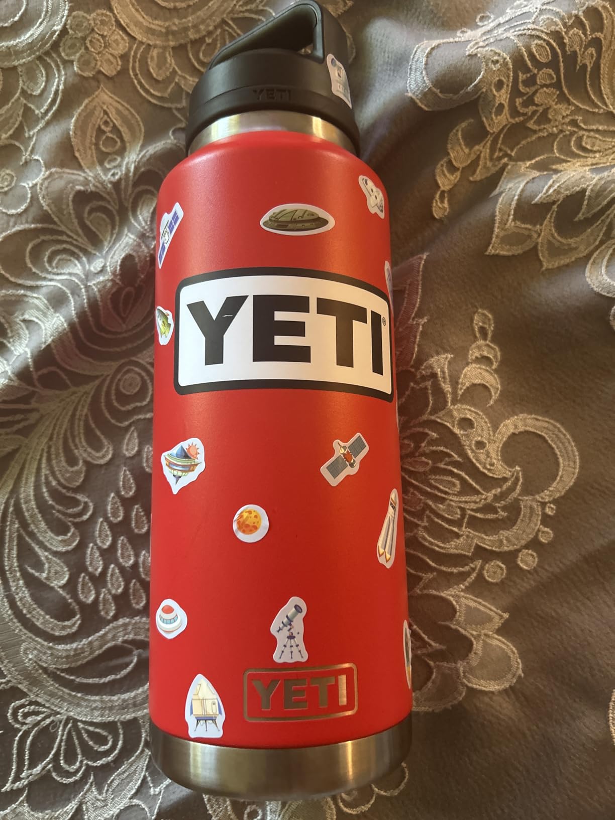 YETI Rambler 26 oz Bottle, Vacuum Insulated, Stainless Steel with Chug Cap, Black customer photo 1