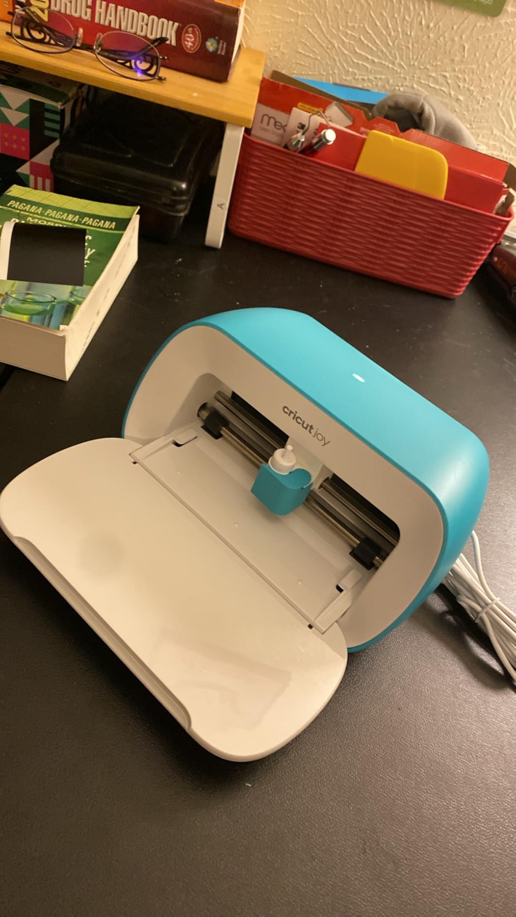 Cricut Joy Machine - A Compact,Portable DIY Smart Machine for Creating Customized Labels,Cards & Crafts,Works with Iron-on, Vinyl,Paper & Smart Materials, Bluetooth-Enabled (iOS/Android/Windows), Blue customer photo 2