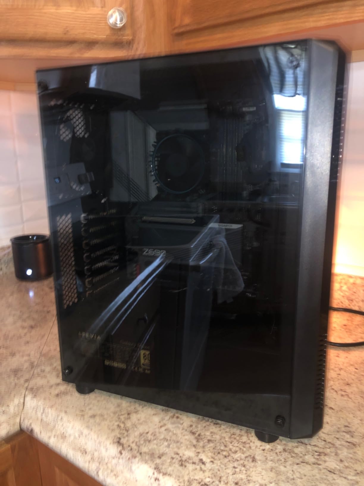 Zalman S4 Mid-Tower ATX PC Case, 2 x 120mm Fans Included, Acrylic Tinted Side Panel, ATX/mATX/Mini-ITX Support customer photo 2