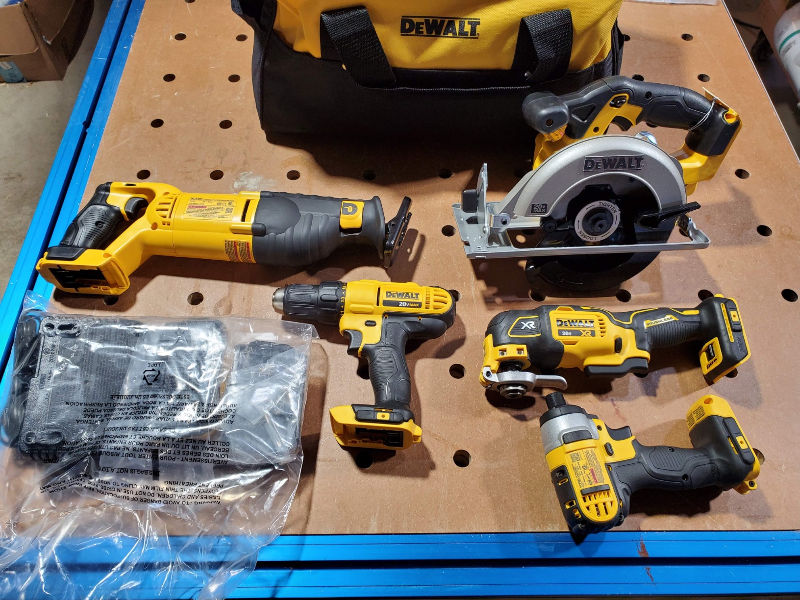 DEWALT Tools 5 Tool Power Tool Combo Kit, Cordless Drill Impact Driver Saw Oscillating Multi-tool Set with 20V MAX Battery and Charger (DCK551D1M1) customer photo 2