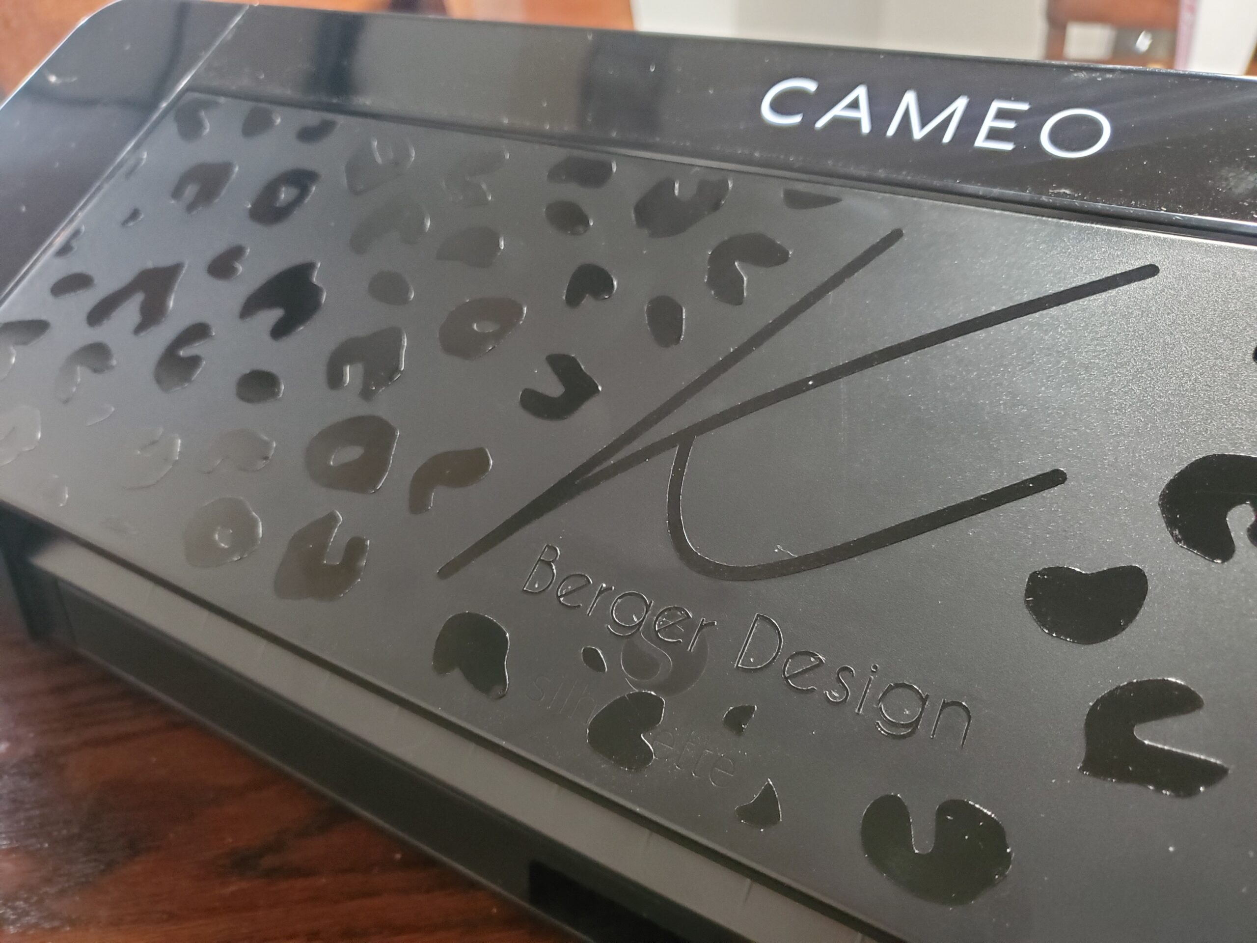 Silhouette America Cameo 5 Alpha (Alpha) - Smart Cutting Machine for Print & Cut - Quiet Operation with AutoBlade (Deluxe Bundle) customer photo 2