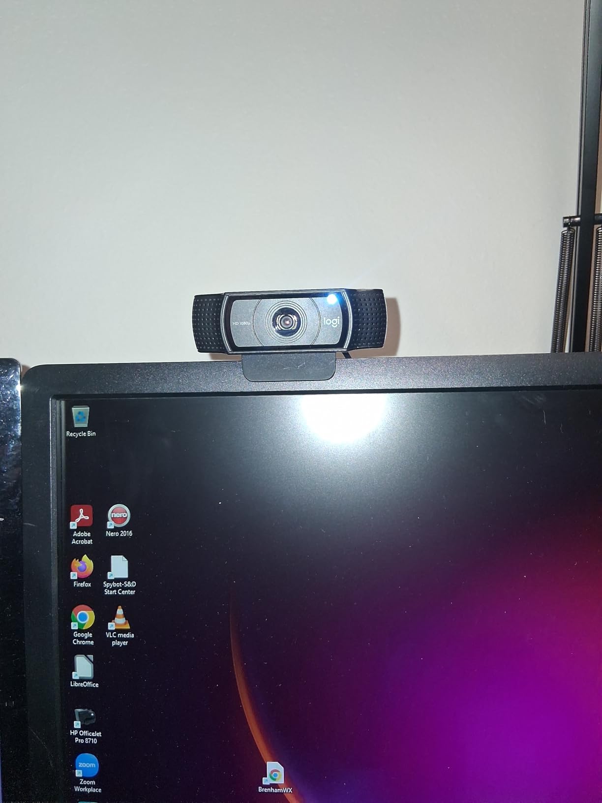 Logitech C920x HD Pro PC Webcam, Full HD 1080p/30fps Video, Clear Audio customer photo 1