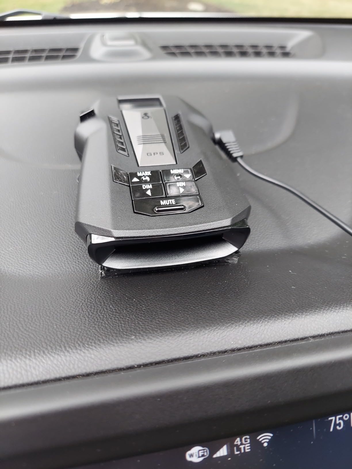 Cobra RAD 480i Laser Radar Detector - Long Range Detection, Bluetooth, Apple CarPlay and Android Auto Compatible, LaserEye Front and Rear Detection, Digital Signal Processing, Black customer photo 1