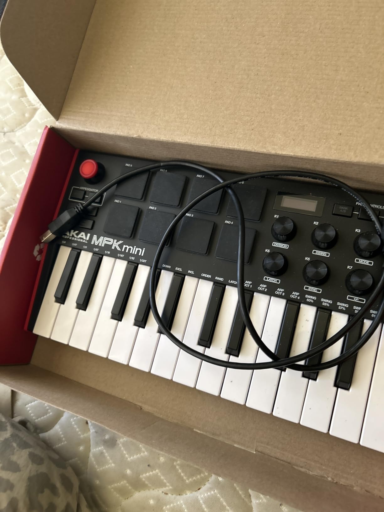 Akai Professional MPK Mini MK3 - 25 Key USB MIDI Keyboard Controller with 8 Backlit Drum Pads, 8 Knobs, Music Production Software and Native Instruments Sound Package customer photo 1
