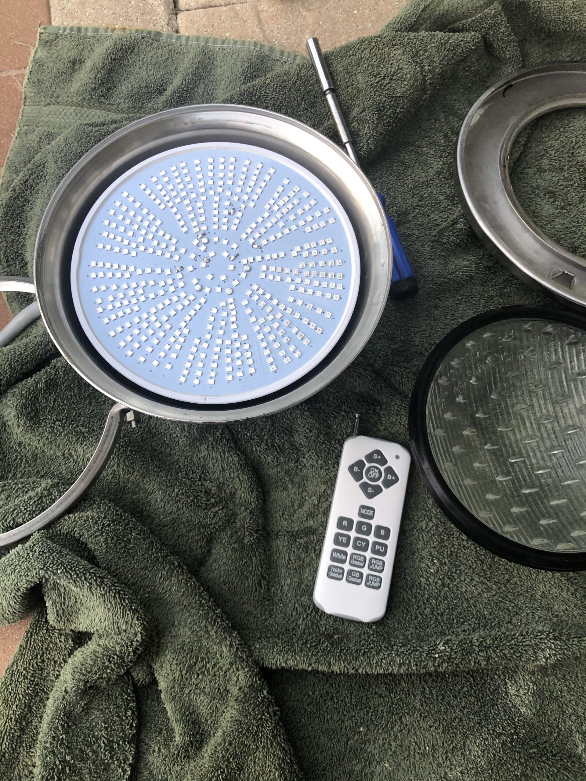 Pool Lights, 120V 40W RGB Color Changing Underwater LED Pool Light for Inground Pool with Remote Control, E26 Replacement Bulb Fit in for Pentair and Hayward Pool Light Fixtures customer photo 2