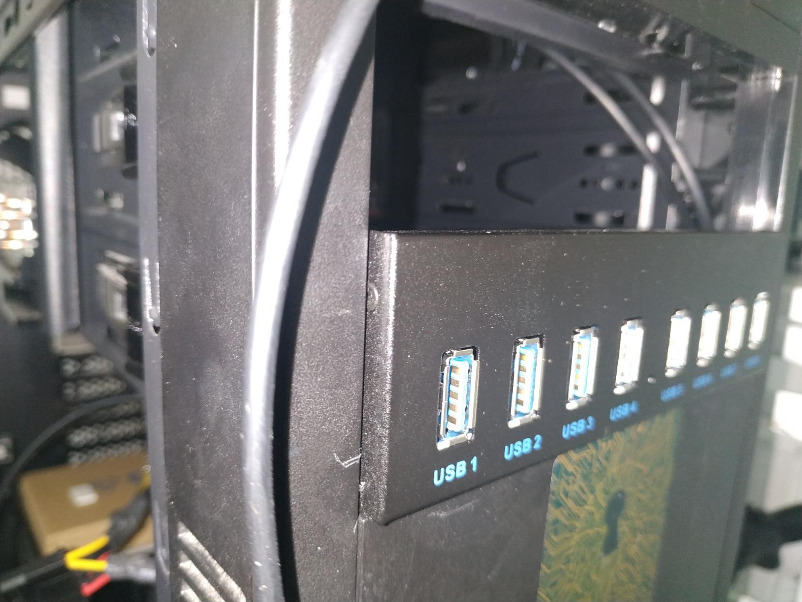 USB2.0 + 3.0 Metal Front, 5.25 inch 19Pin Front Panel Adapter, 4 USB 3.0 Port hubs and (1HD Audio Port / 1TPY-C Port / 1 Microphone Input) customer photo 2