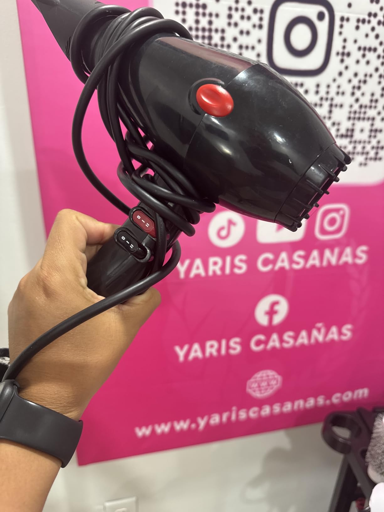 JOHN Professional Hair Blow Dryer, Fast Drying Powerful 2200W, Ionic Blast Turbo 6900 customer photo 1