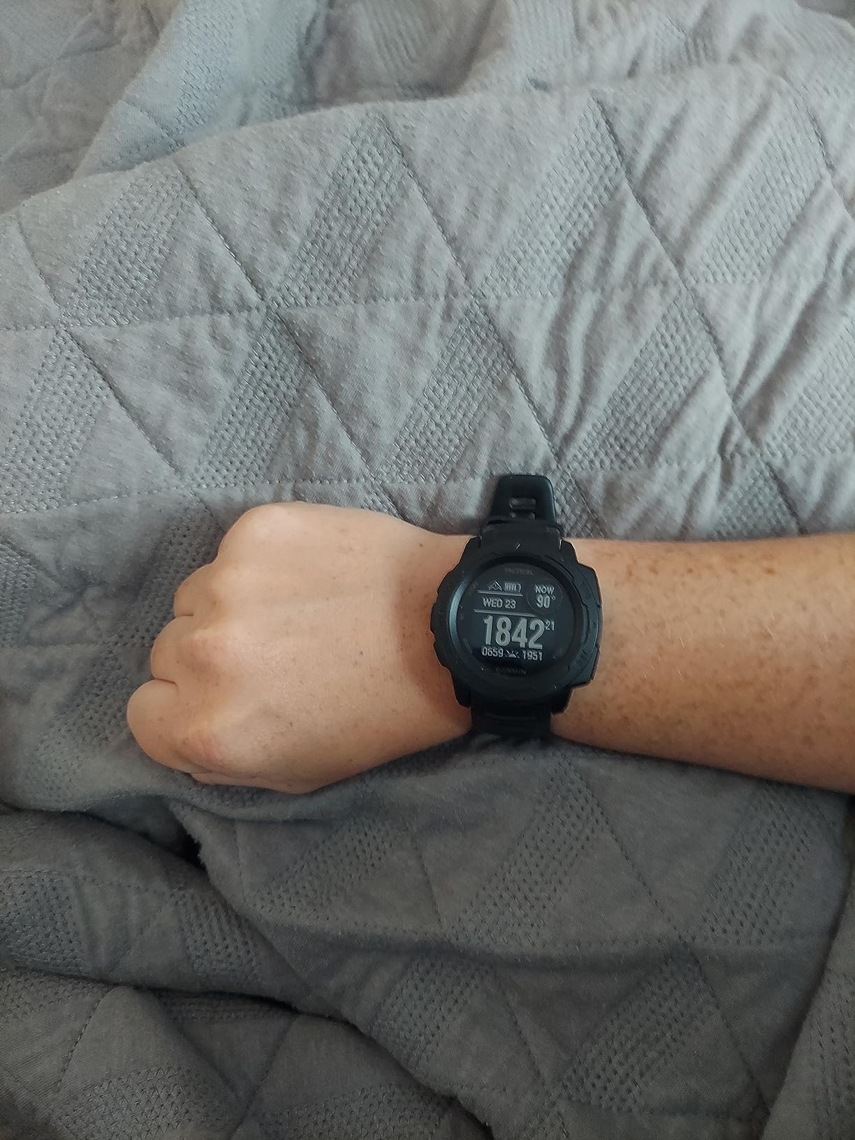 Garmin 010-02064-73 Instinct Esports Edition, GPS Gaming Smartwatch with Esports Activity Profile, Broadcast Your Stress Level and Heart Rate to Game Streams via Str3AMUP! customer photo 2