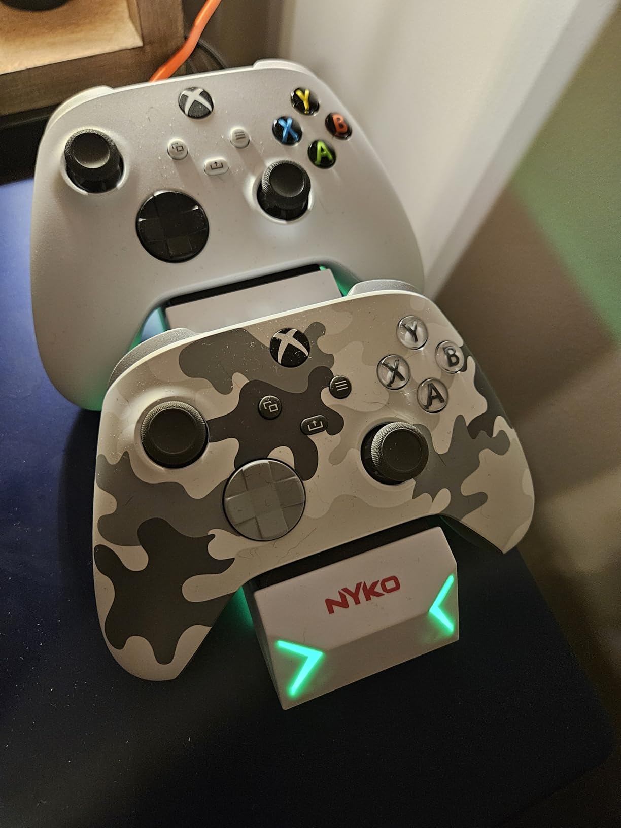 Nyko Charging Station for Xbox Series XS & Charge Base for 2 Controllers w/LED Indicators and Extra USB Port -Controller Charge Stand w/Rechargeable Batteries - Accessories customer photo 1