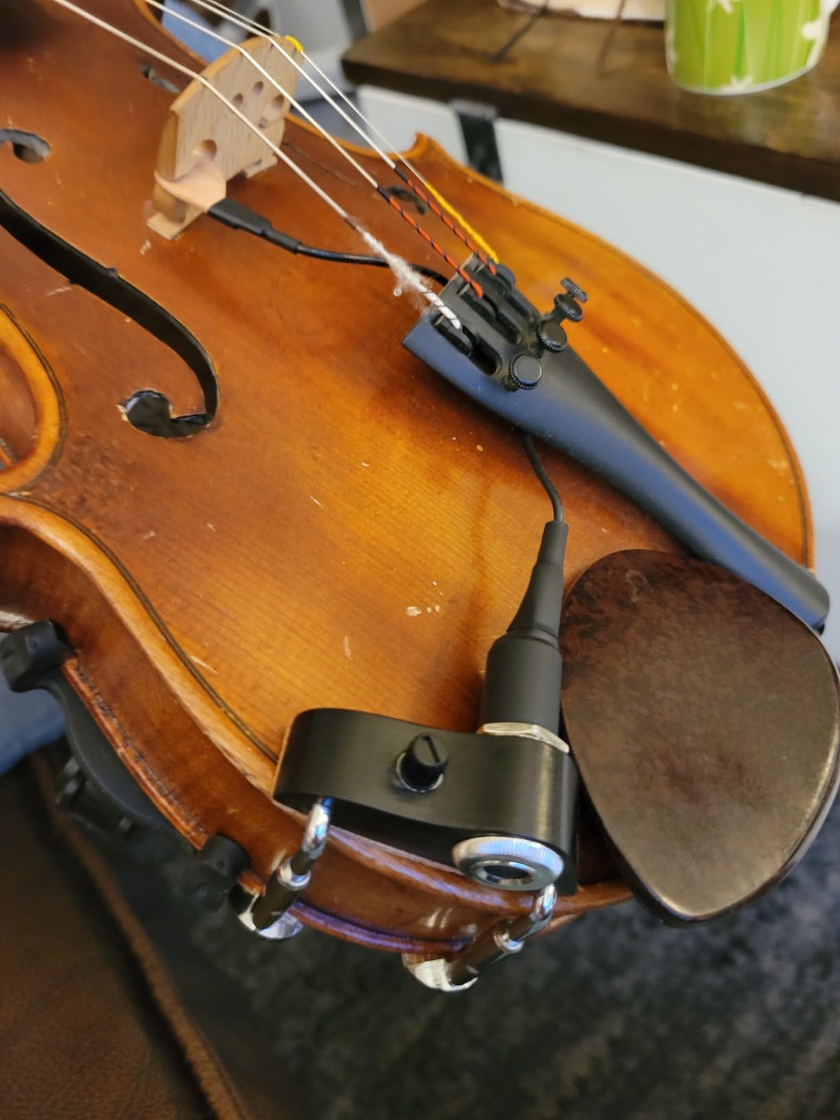 KNA VV-3V Portable Piezo Pickup for Violin and Viola - Lightweight, Easy-Install Sensor with Volume Control customer photo 1