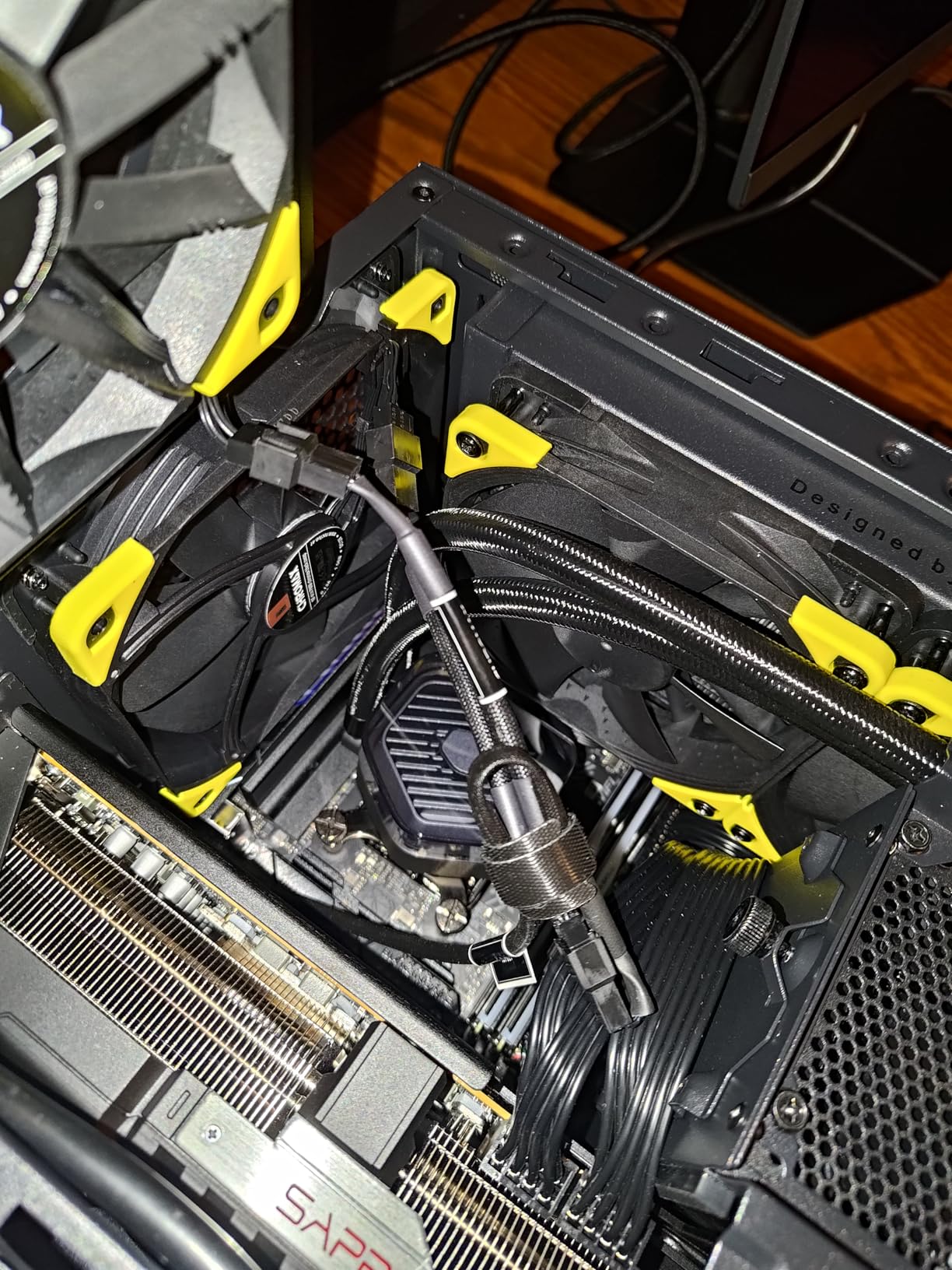 Silverstone Technology SUGO 15, SG15, Black, Mini-ITX, Aluminum, Supports 3 Slot Full Length GPUs/ATX PSU / 240mm AIO, USB Type-C x 1, SST-SG15B customer photo 1