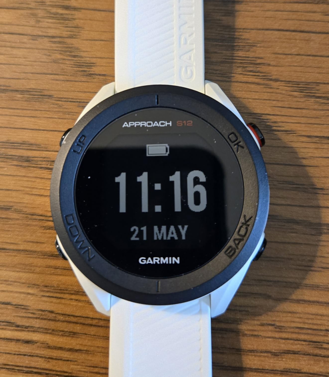Garmin Approach G12, Clip-on Golf GPS Rangefinder, 42k+ Preloaded Courses, 010-02555-00 customer photo 1