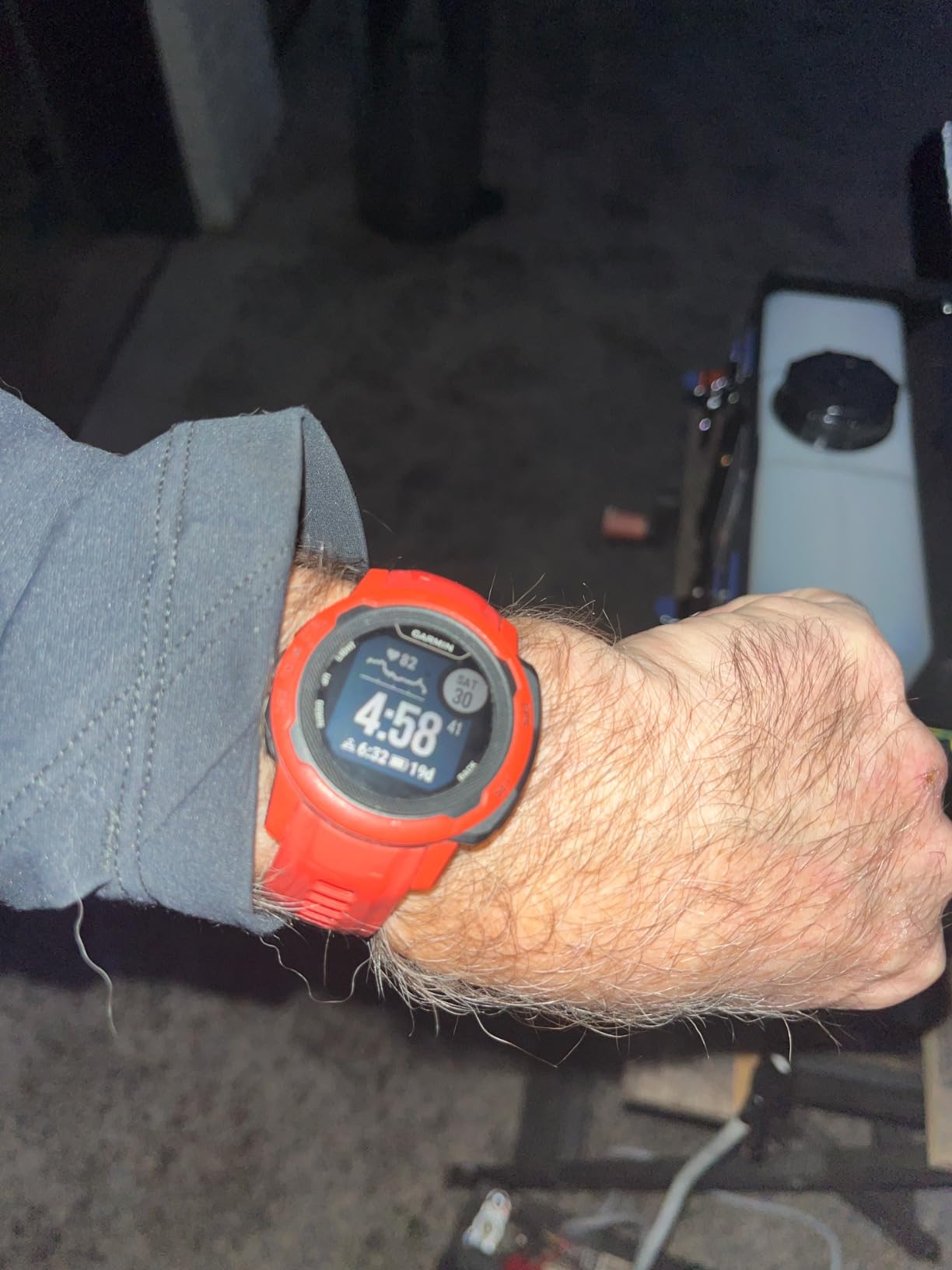Garmin Approach G12, Clip-on Golf GPS Rangefinder, 42k+ Preloaded Courses, 010-02555-00 customer photo 2