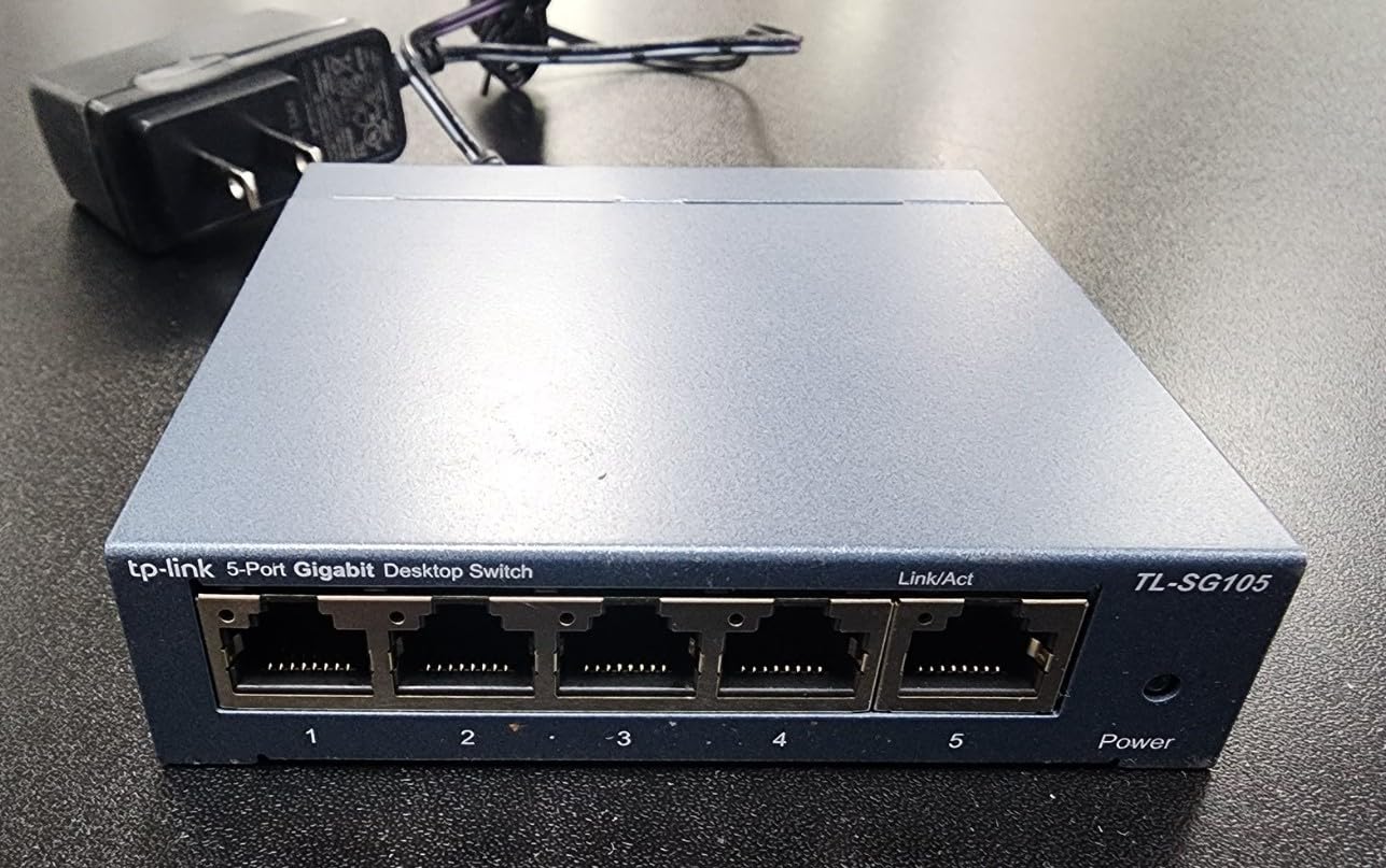 TP-Link TL-SX1008 | 8 Port 10G/Multi-Gig Unmanaged Ethernet Switch | Desktop/Rackmount | Plug & Play | Sturdy Metal Casing | Speed Auto-Negotiation customer photo 1