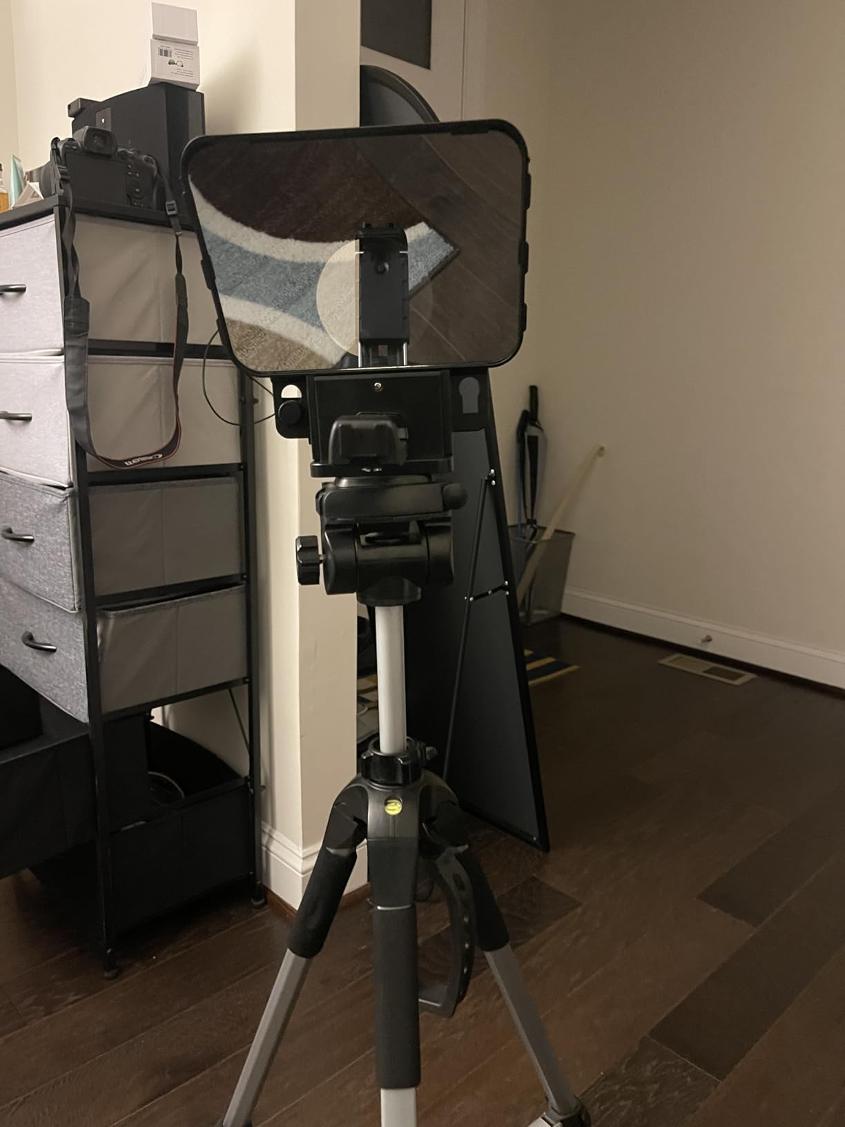 Desview T3 Teleprompter with Remote Control Work with iPad/Tablet/Smartphone up to 10 inch High Display Mirror Support Wide Angle Lens customer photo 2