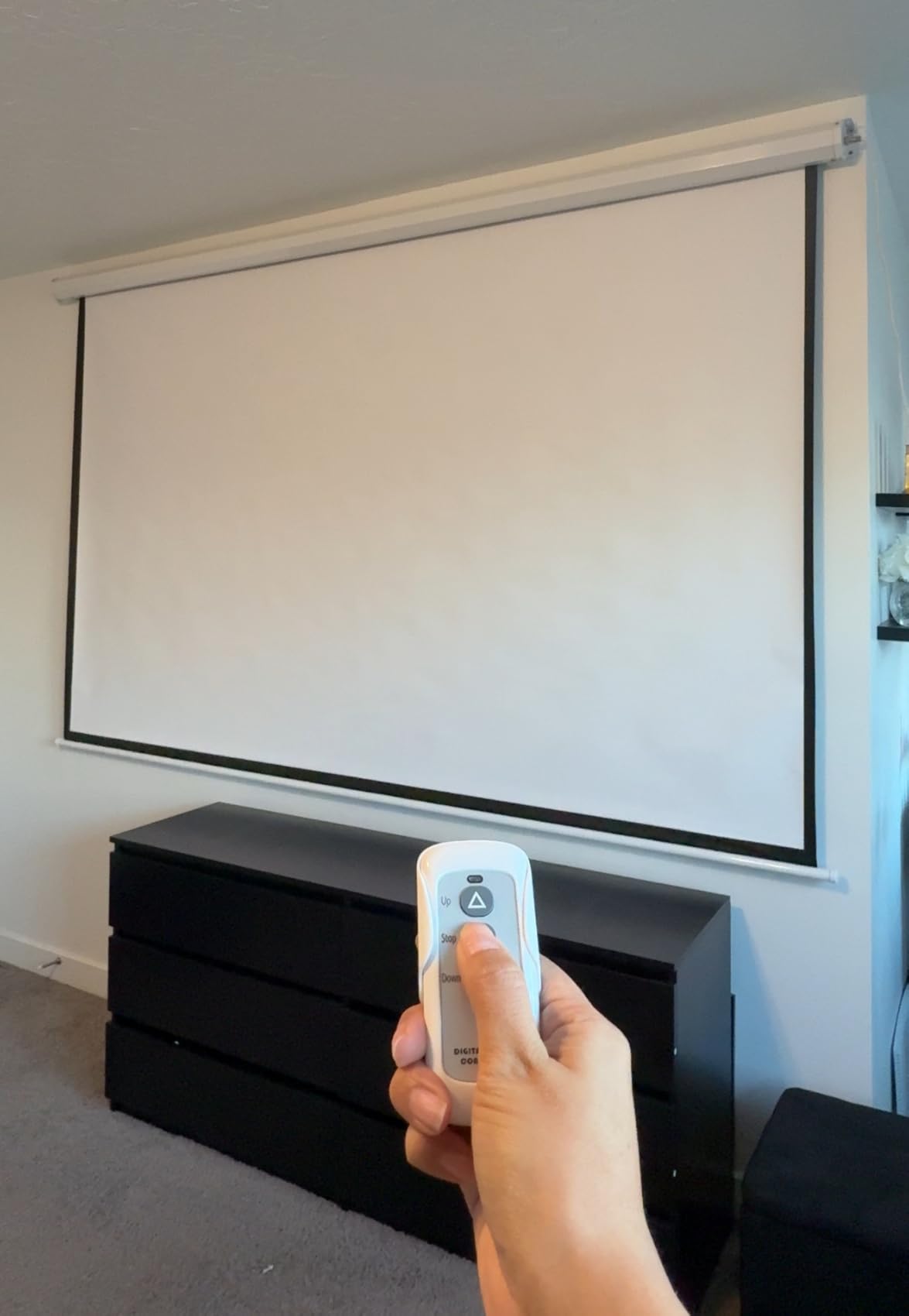 YODOLLA 84inch Motorized Projection Screen, 16:9 4K 3D HD Electric Projector Screen, Wall/Ceiling Mounted White Projection Screen with Two Remote Controls for Indoor & Outdoor Use customer photo 2