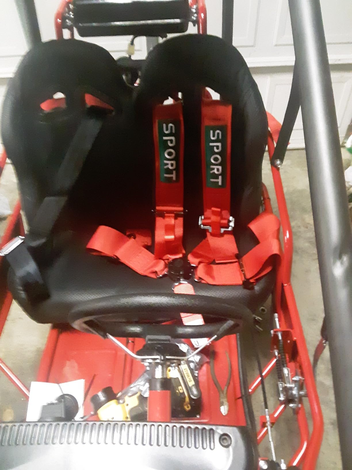 5 Point Racing Harness SFI Certified with Ultra Heavy Duty 3 Inch Shoulder Pad Quick Release Cam Lock Latch Mechanism Fit Sports car Go-Kart Racing Car UTV ATV(Red) customer photo 2
