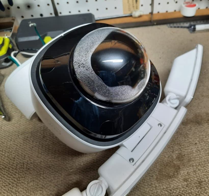 eufy Floodlight Cam S330, 360-Degree Pan & Tilt Coverage, 2K Full HD, 3,000 Lumens, Smart Lighting, Weatherproof, On-Device AI Subject Lock and Tracking, No Monthly Fee, Hardwired customer photo 2