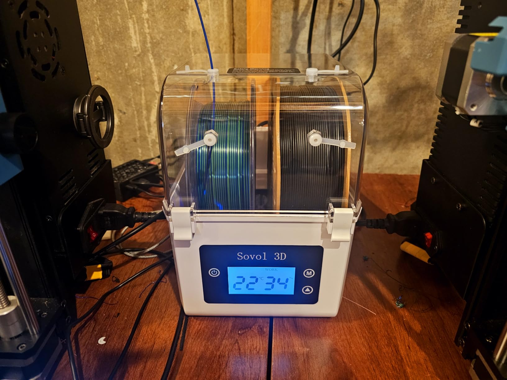 Sovol Filament Dryer 2025, SH01 Filament Dehydrator 3D Printer Spool Holder with Upgraded Fan, Dry Box for Keeping Filament Dry, Compatible with 1.75mm, 2.85mm PLA PETG TPU ABS customer photo 1