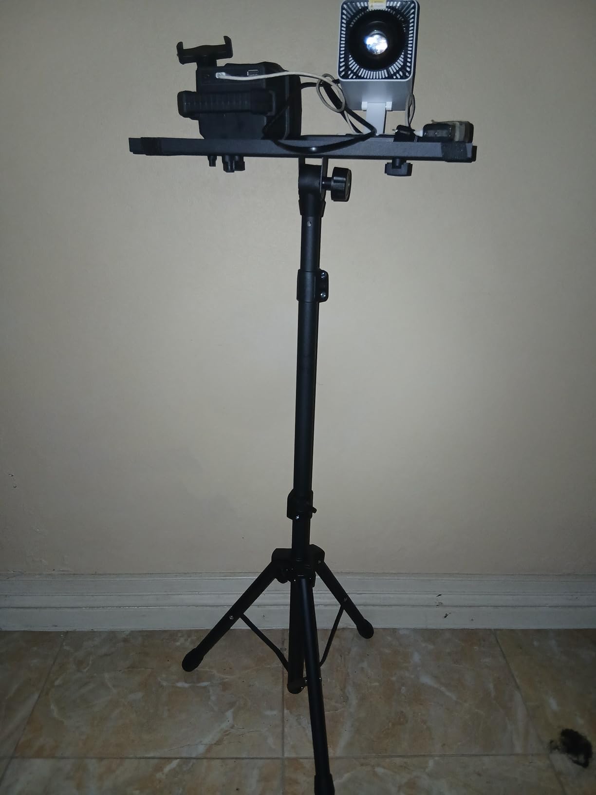 Facilife Projector Stand Tripod - Laptop Tripod Projector Stand Adjustable Height 22 to 47 Inch, Projector Tripod Stand, Tripod for Porjector, Projector Stand for Outdoor Movies customer photo 2