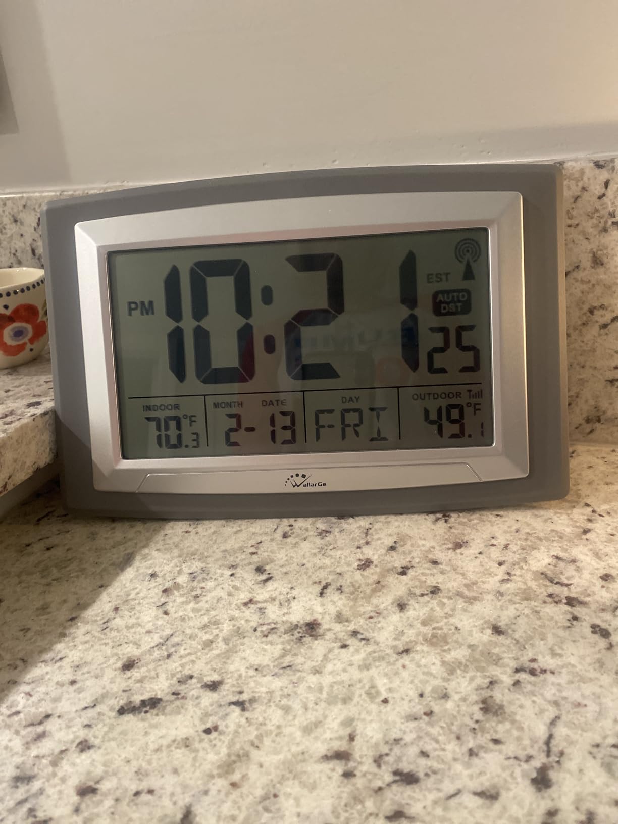 WallarGe Atomic Clock with Outdoor and Indoor Temperature - 12.5 Inch Self-Setting Digital Clock Large Display, Battery Operated Wall Clocks or Desk Clocks for Bedroom, Livingroom, Office customer photo 1