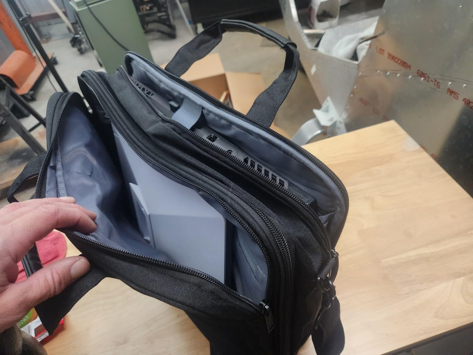 EMPSIGN Stylish Laptop Bag Briefcase, 17.3 Inch Laptop Case Expandable Messenger Bag for Men Water Repellent, RFID Blocking Office Carrying Shoulder Bag for Work Business Travel-Black customer photo 1