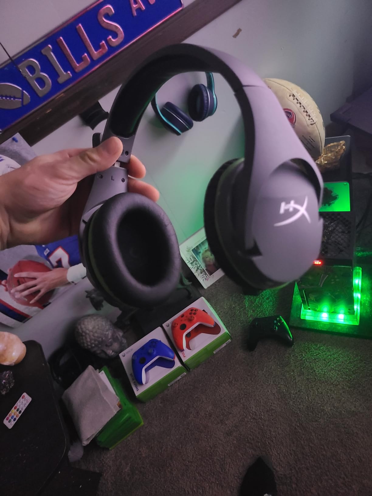 HyperX CloudX Stinger Core Wireless Gaming Headset for Xbox Series X|S and Xbox One customer photo 1