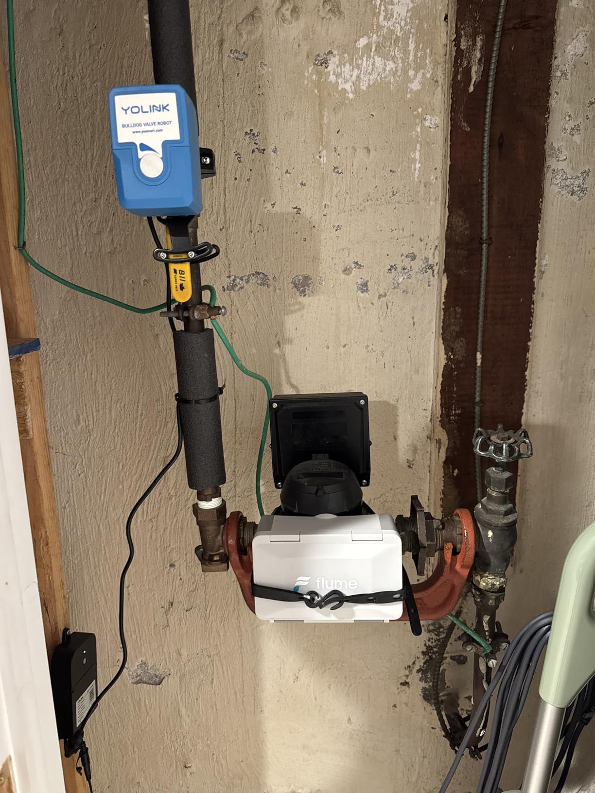 YoLink Smart Water Valve Controller, with Valve Operator, Easy No-Plumber DIY Installation, Remote Control, Compatible with Alexa/Google Assistant, IFTTT - YoLink Hub Required customer photo 1