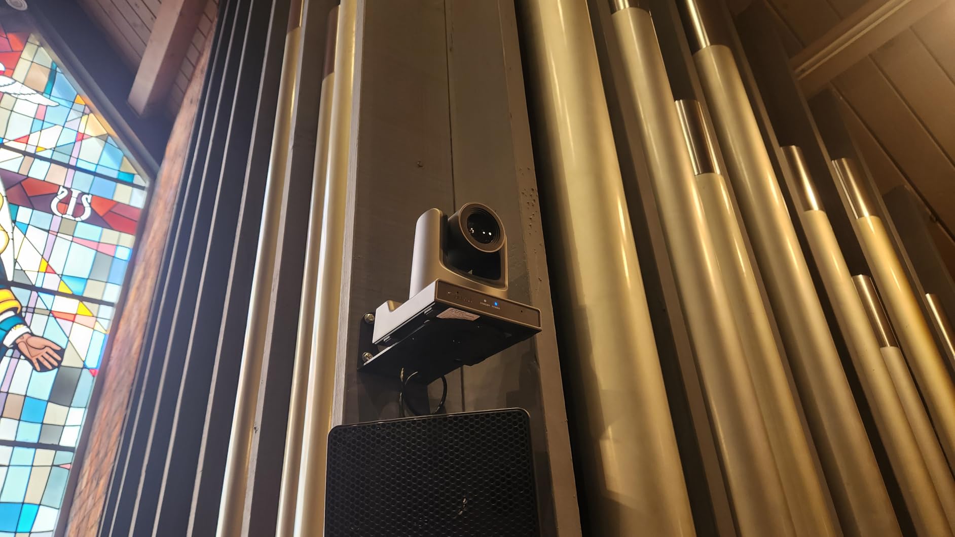 NDI PTZ Camera Gen 5, 30X Optical Zoom, AI Auto Tracking, 3G-SDI USB LAN PoE HDMI PTZ Camera for Church Broadcast Education Events (Official NDI 6 & NDI HX3 Certified) TEM-30N PRO customer photo 1