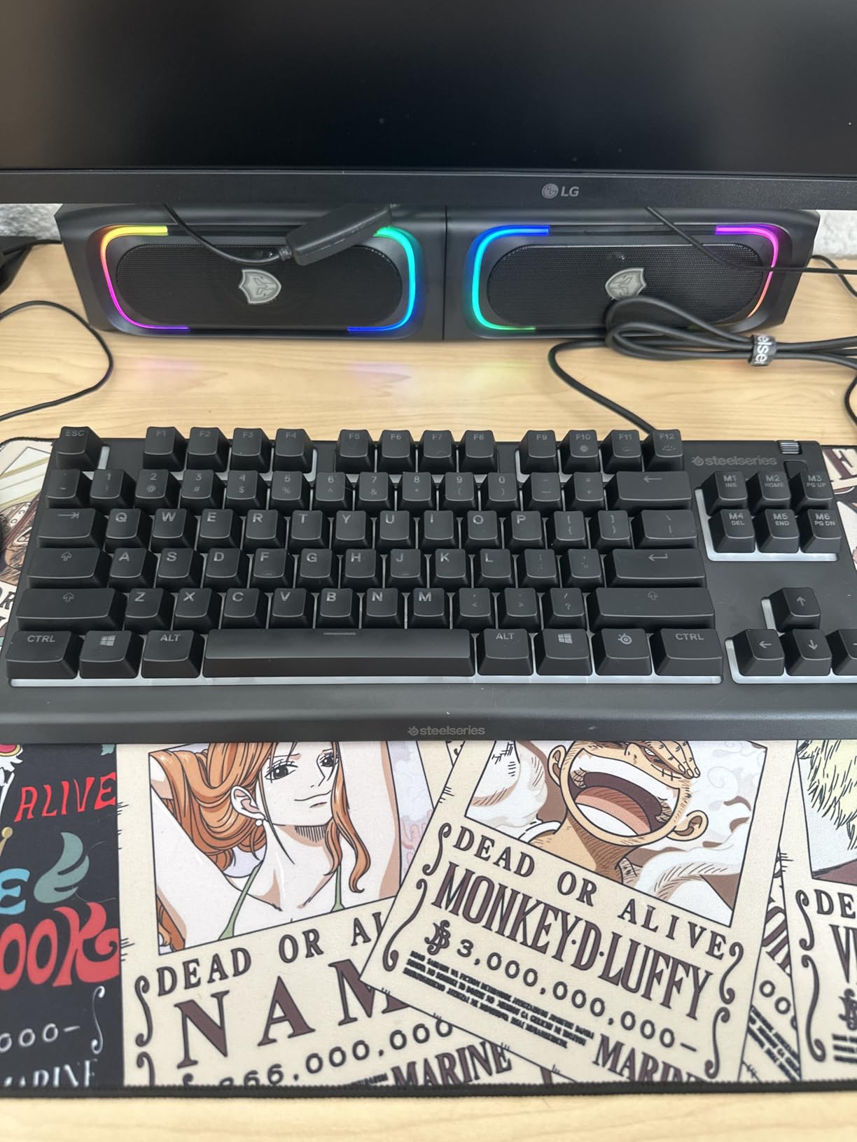 SteelSeries Apex 3 TKL RGB Gaming Keyboard - Tenkeyless Compact Form Factor - 8-Zone RGB Illumination - IP32 Water & Dust Resistant - Whisper Quiet Gaming Switch - Gaming Grade Anti-Ghosting,Black customer photo 2